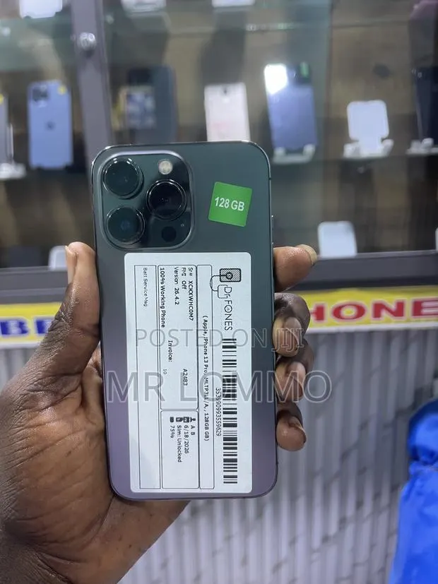 Apple iPhone 13 Pro 128 GB Silver · Photo 1
