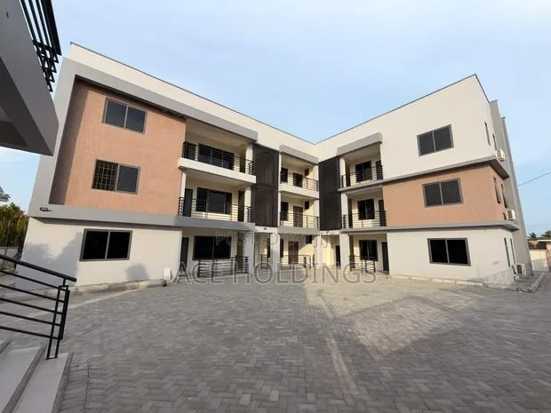 3bdrm Apartment in Ashaley Botwe, School Junction for rent · Photo 1