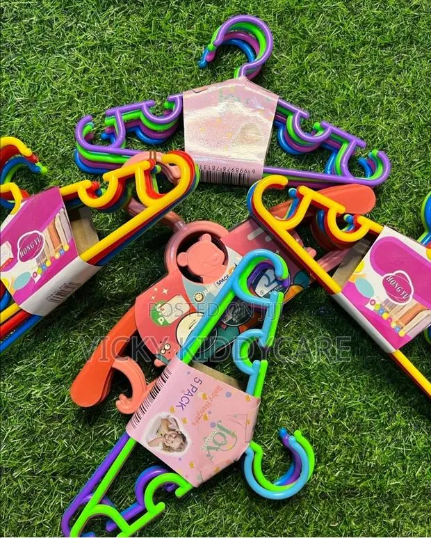 Baby and Kids Hanger · Photo 1