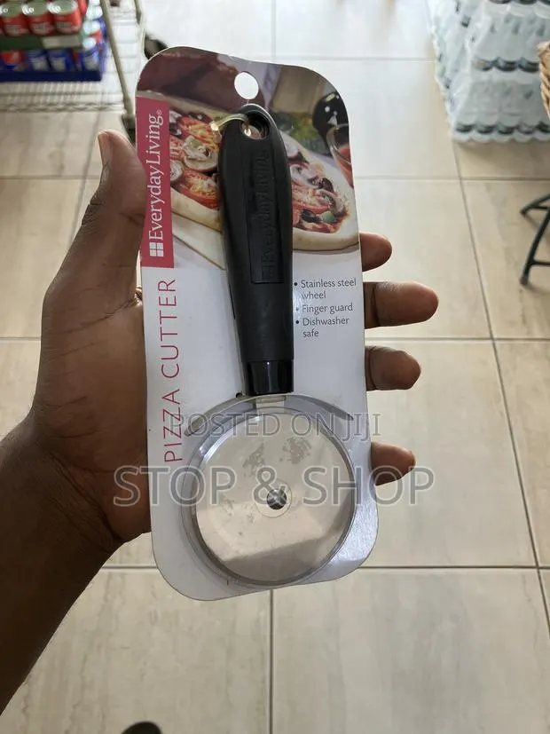 Everyday Living Pizza Cutter · Photo 1