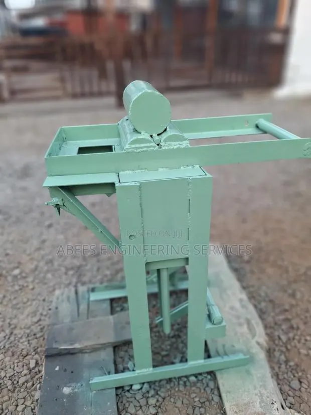 Manual Block Machine · Photo 1