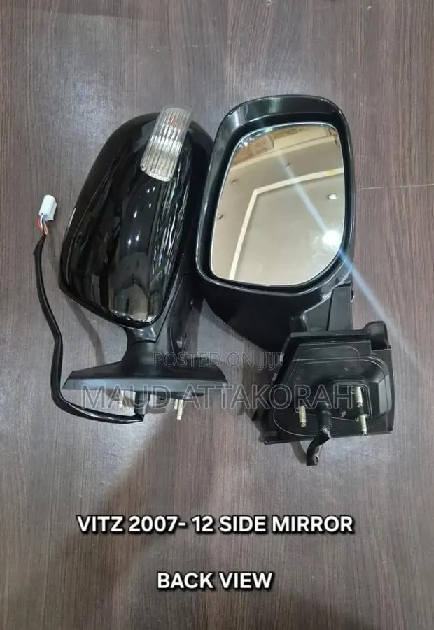 Vitz 2007-2012 Side Mirror · Photo 1