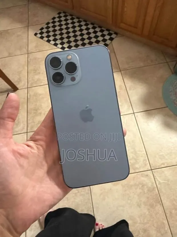 Apple iPhone 13 Pro Max 256 GB Blue · Photo 1