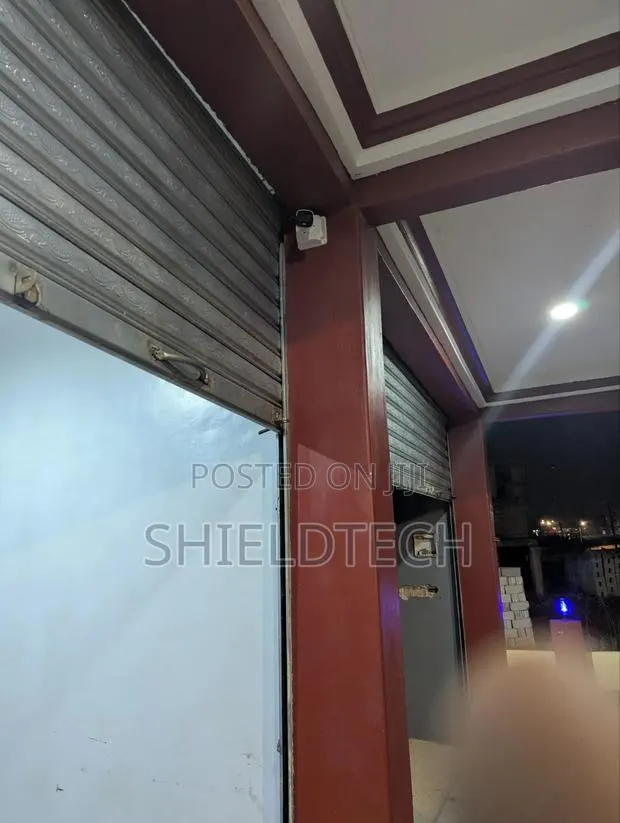 4 Cameras CCTV · Photo 1