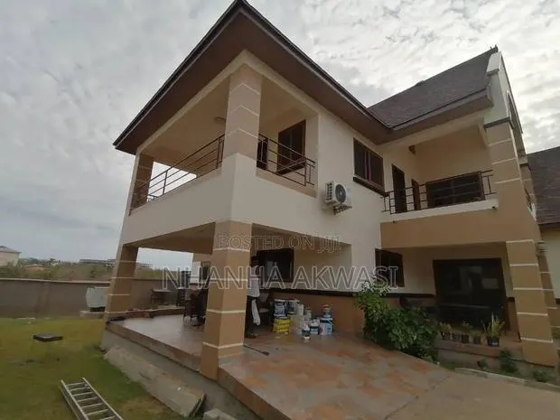 4bdrm House in Buena, Accra Metropolitan for rent · Photo 1