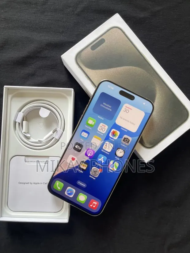Apple iPhone 15 Pro Max 512 GB Silver · Photo 1