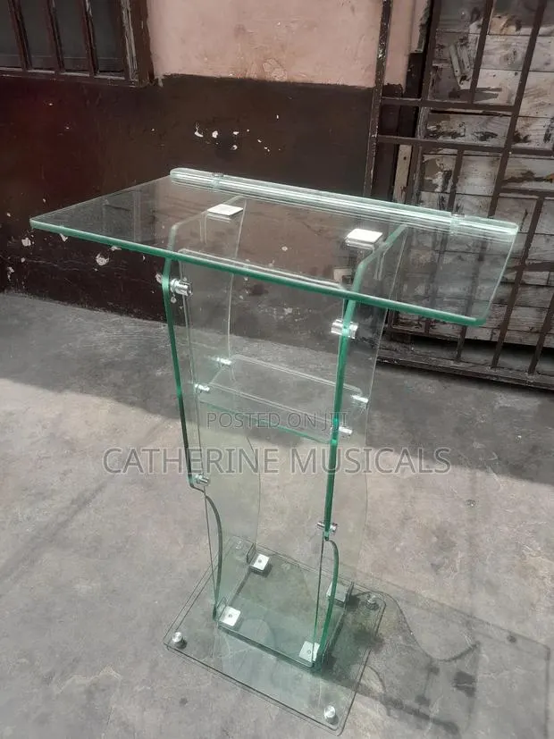 Modern Glass Pulpit · Photo 1