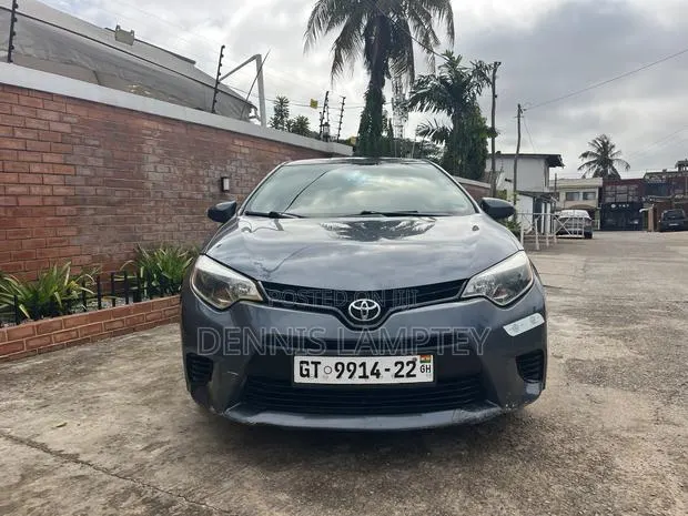 Toyota Corolla 2014 Gray · Photo 1