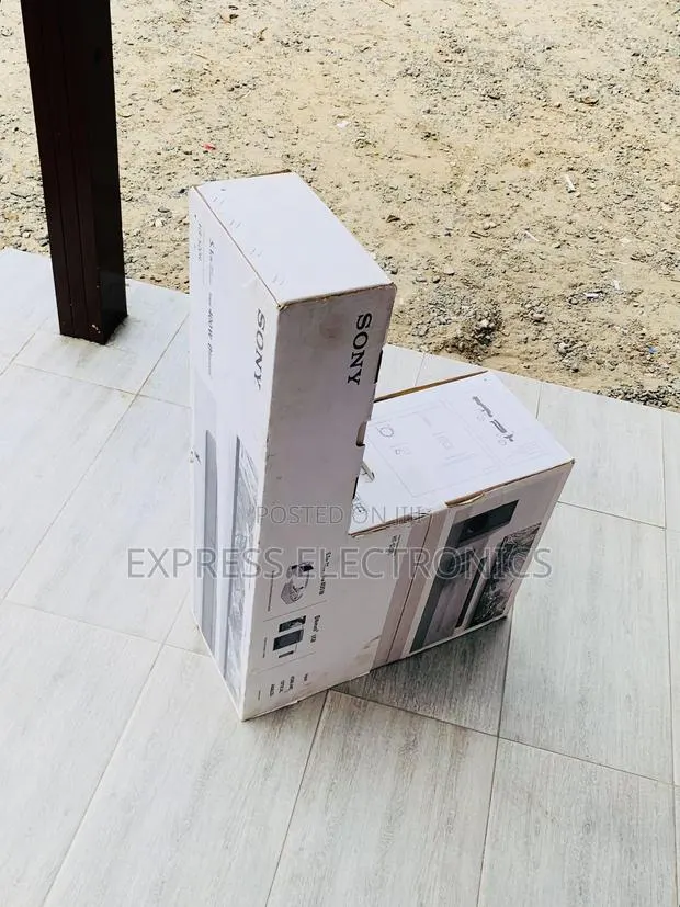 Newly in Box 400W 5.1ch Home Cinema Soundbar System | HT-S20R · Photo 1