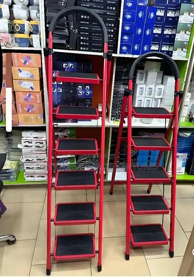 6 Steps Foldable Ladder · Photo 1