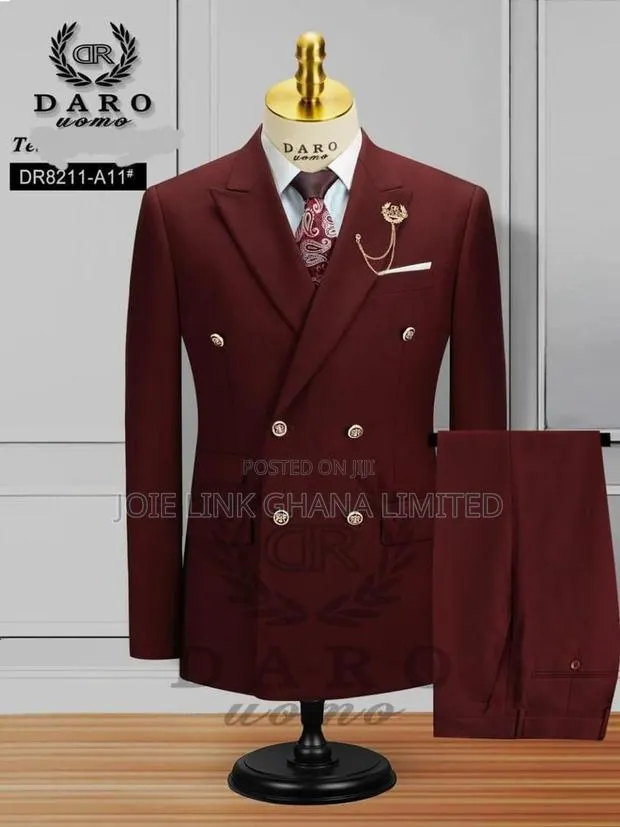 Quality Daro Double Breasted Suit · Photo 1