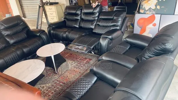 Automatic Recliner Sofa Set · Photo 1