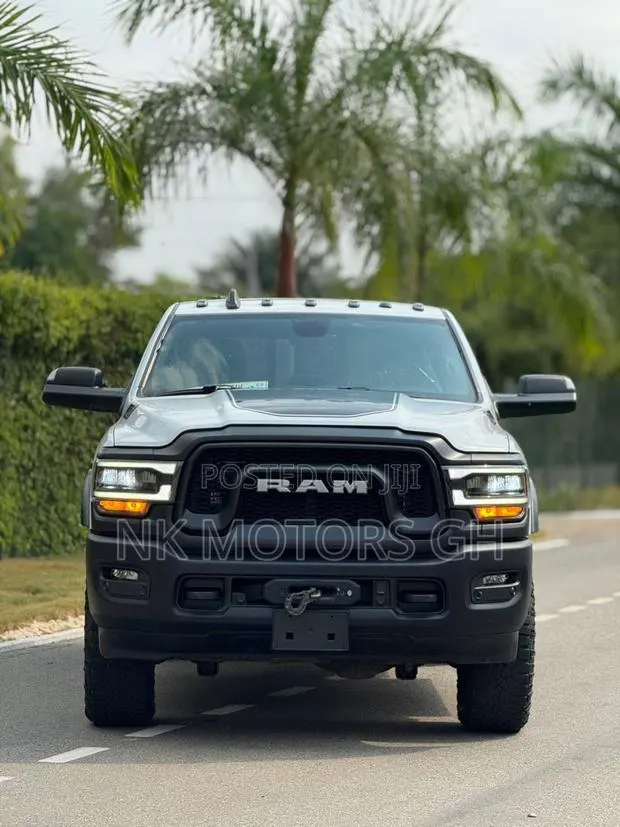 RAM 2500 Power Wagon Crew Cab 4WD SB 2023 White · Photo 1