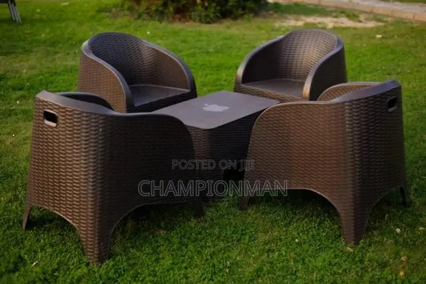 Garden Chair 4 Seater · Photo 1