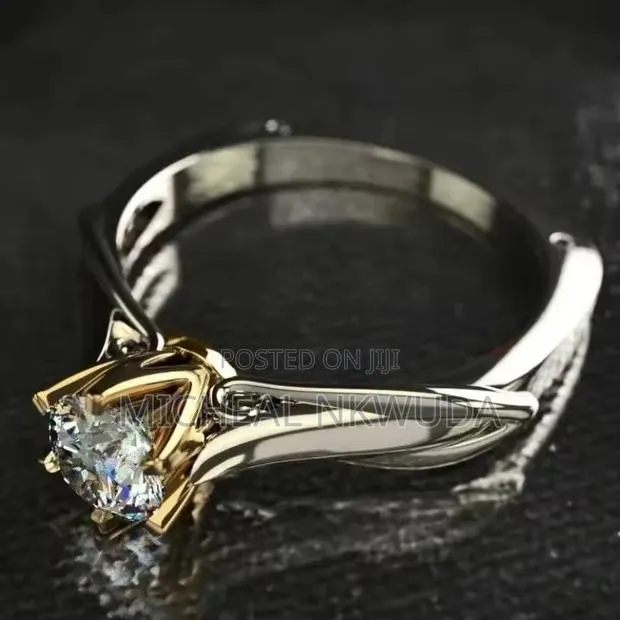 Wedding Ring or Proposal Ring · Photo 1