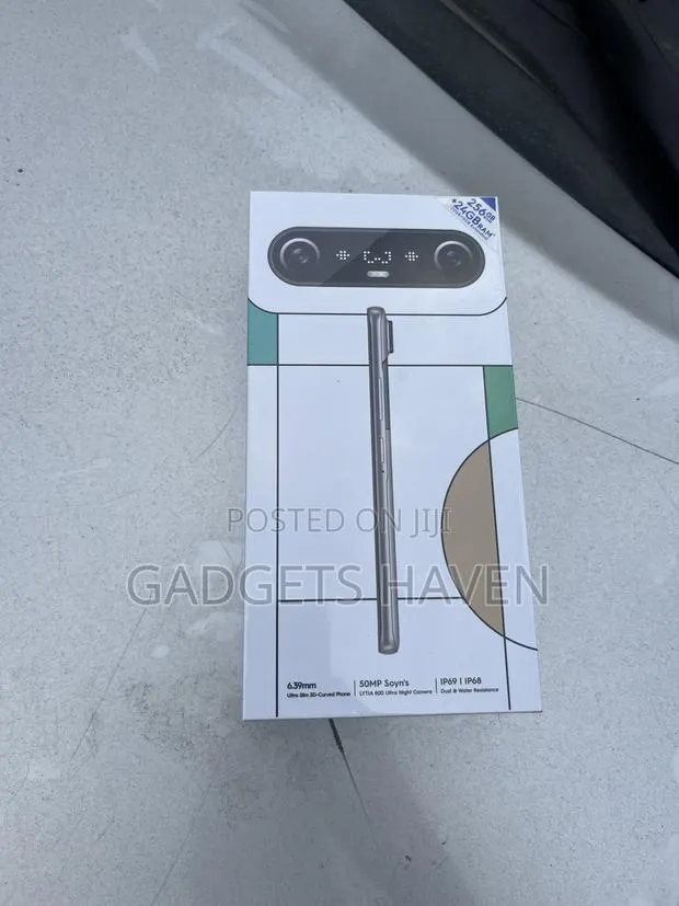 New Tecno Camon Slim 256 GB · Photo 1