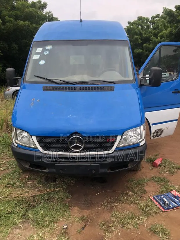 Mercedes-Benz Sprinter 2005 Blue · Photo 1
