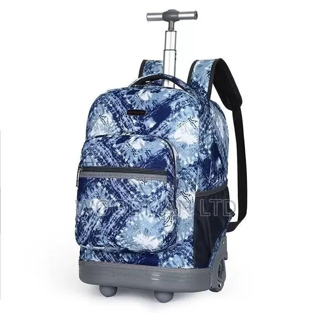 Extra Spacious Trolley Bag · Photo 1