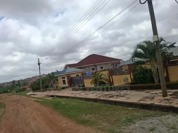 Full Plot of Land for Sale in Daban · Photo 1