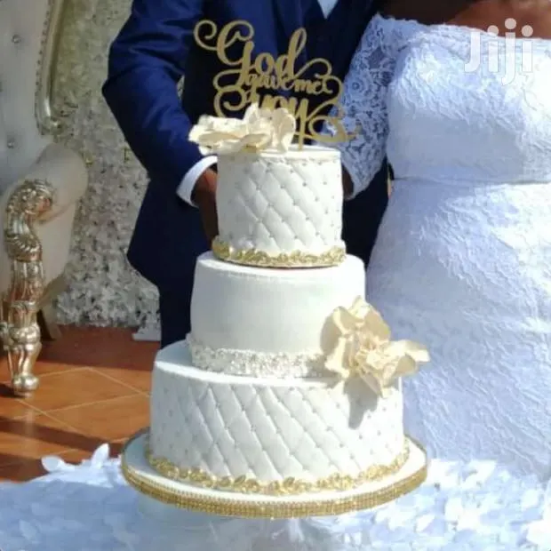 Anniversary Cakes Weedding Cakes and More · Photo 1