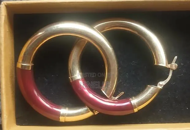 9ct Gold and Enamel Earrings · Photo 1