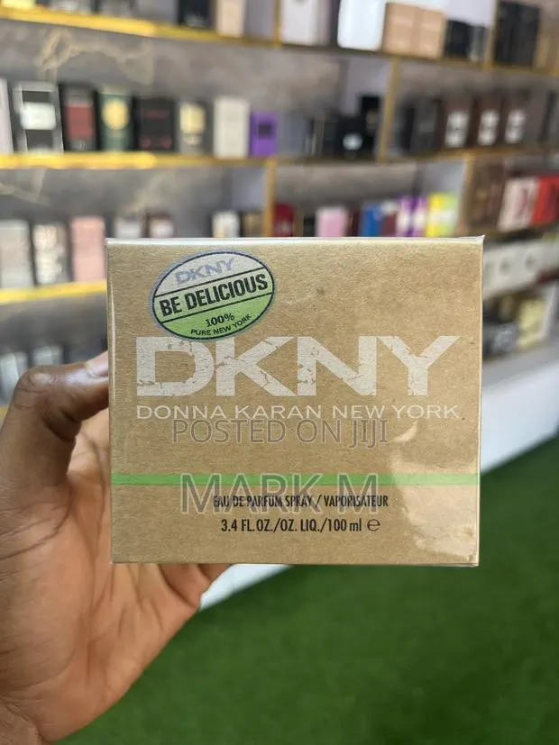 DKNY Donna · Photo 1