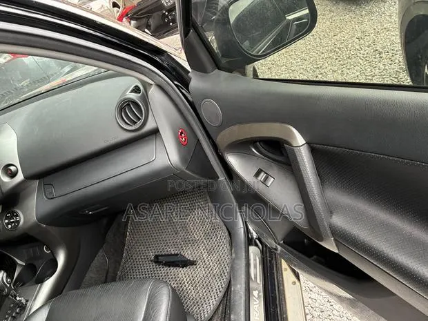 Toyota RAV4 2013 Black · Photo 1