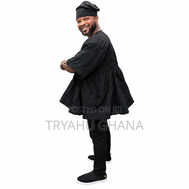 Fresh Styles Men's Pure Black Fugu Have Arrived at Tryahu Smock Hub · Photo 1