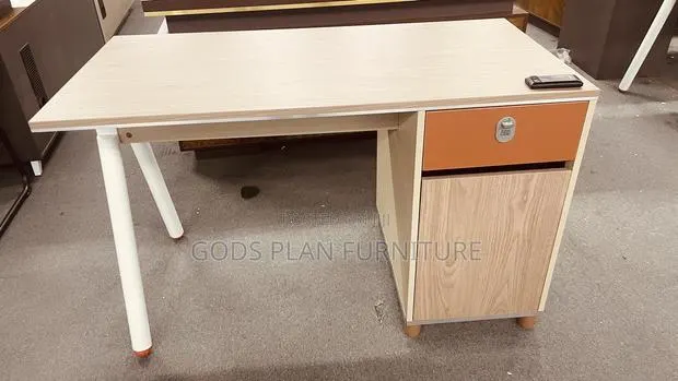 Office Desk (9k62) · Photo 1