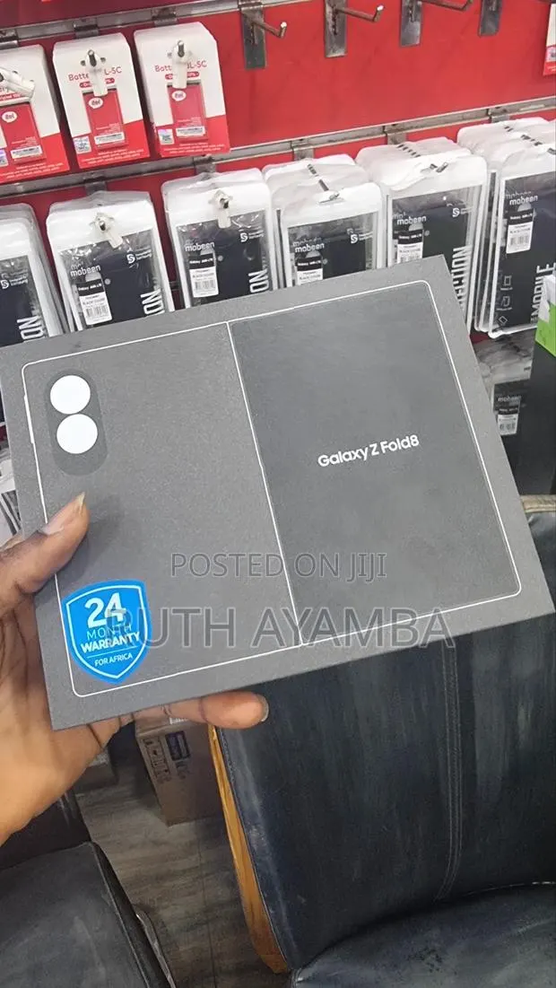 New Samsung Galaxy Z Fold8 1 TB Black · Photo 1