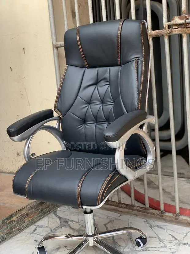 Executive Office Chair · Photo 1