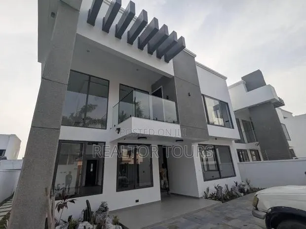 4bdrm Townhouse / Terrace in Cantonments for rent · Photo 1