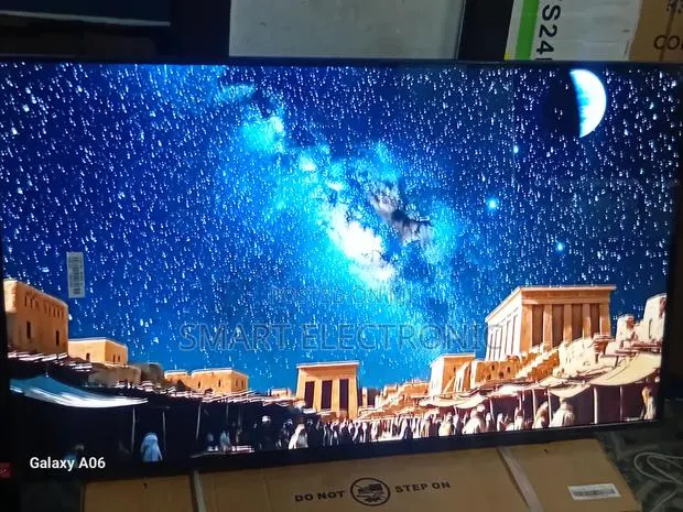 Samsung 43” Smart Entertainment Tv With HDR Display · Photo 1