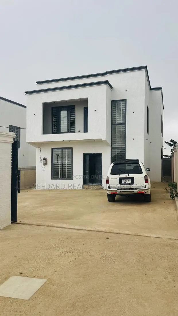 3bdrm Duplex in Sefdard Properties, Kwabenya for sale · Photo 1