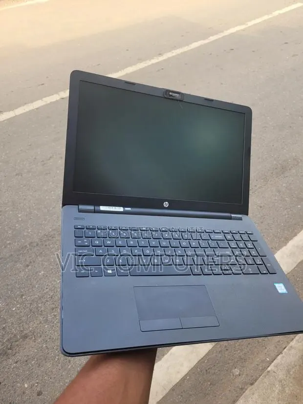 Laptop HP 250 G6 8GB Intel Core i5 HDD 500GB · Photo 1