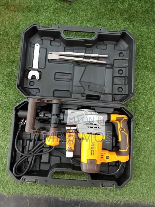 1300 Watt Demolition Breaker + 2pcs Chisel Set - Pdb130018 · Photo 1