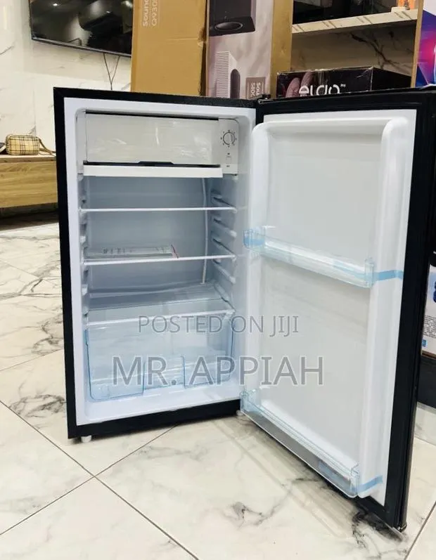 Check Out Premium Nasco Nasf1-110fl Table Top Refrigerator · Photo 1