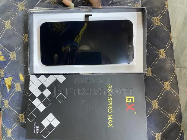Original iPhone 15pro Max Screen · Photo 1