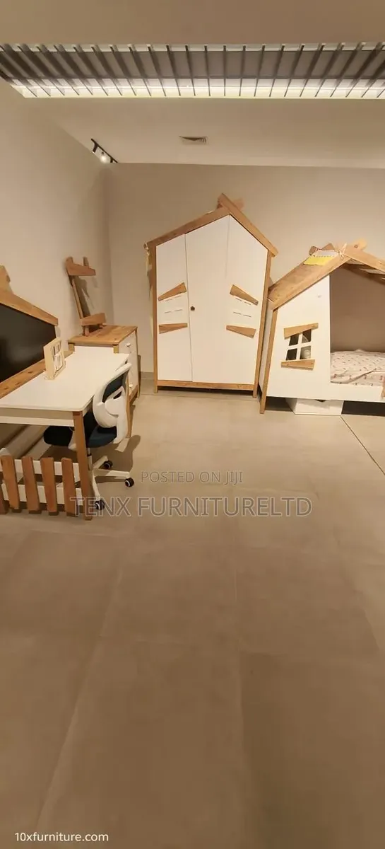 Bedroom Set for Kids (Bed/Wardrobe/Dresser/Study Table) · Photo 4