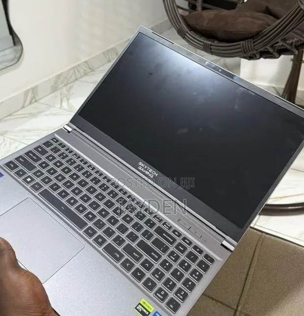 New Laptop Asus TUF Gaming FX504 16GB Intel Core i5 SSD 1T · Photo 1