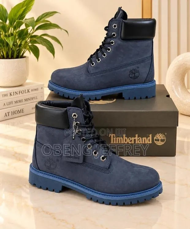 Original Timberland Navy Blue Boots · Photo 1