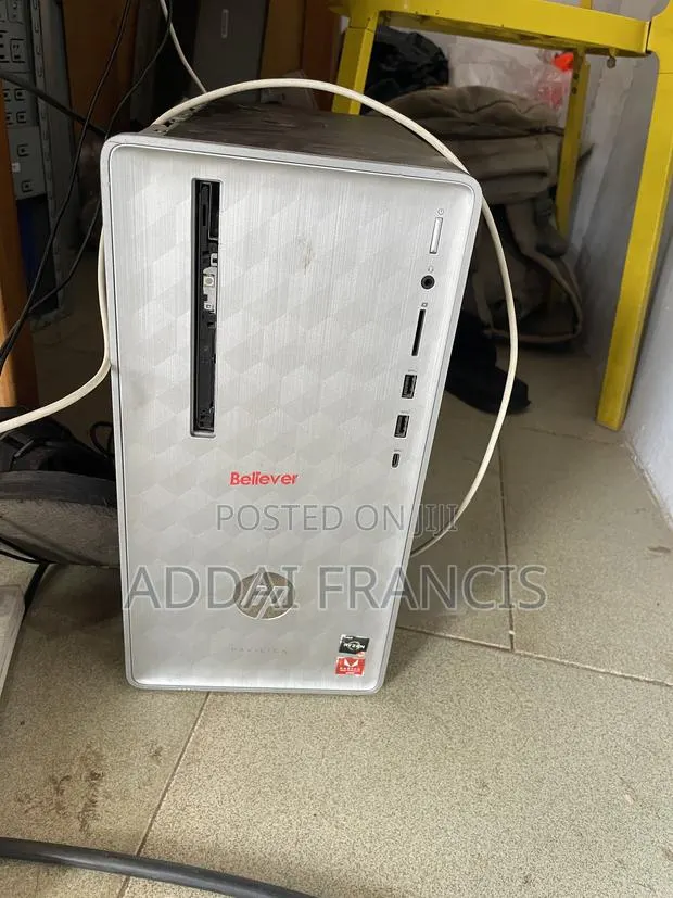 Desktop Computer HP Pavilion 590 8GB AMD Ryzen HDD+SSD 750GB · Photo 1