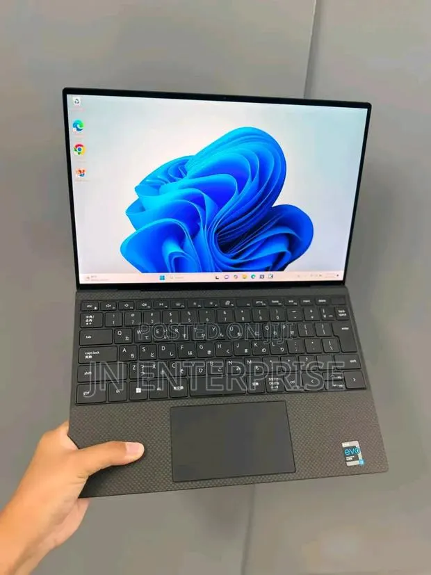 New Laptop Dell XPS 13 16GB Intel Core i7 SSD 512GB · Photo 1