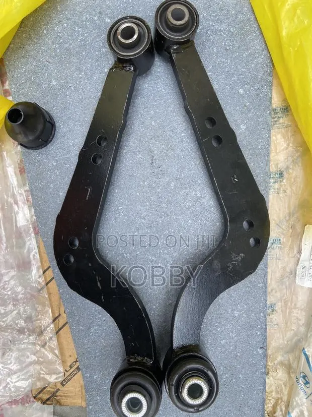 Rav4 2008,2010,2012,2014,2016,2018 Rear/Back Upper Camber /Control Arm · Photo 1