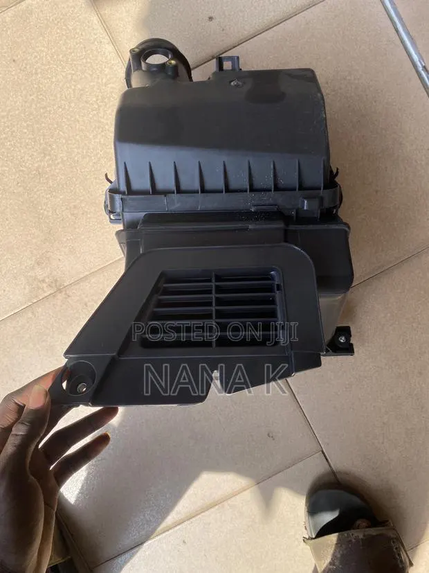 Civic 2022,2023,2024,2025 Air Cleaner Box · Photo 1