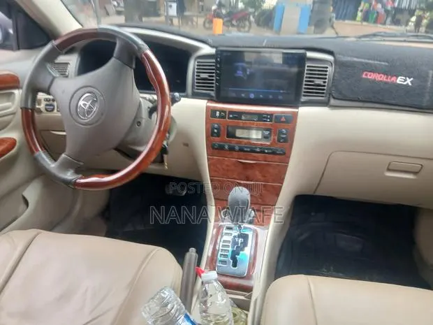 Toyota Corolla 2003 Gray · Photo 1