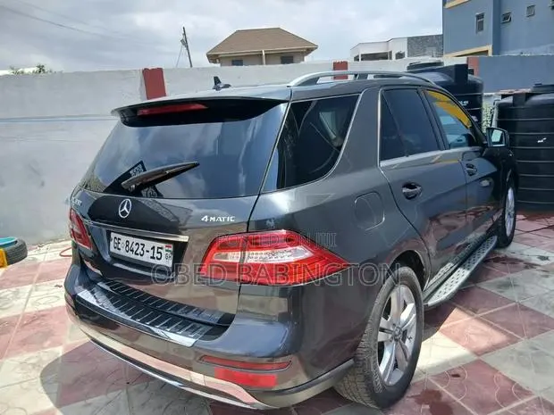 Mercedes-Benz M Class ML350 4MATIC 4dr SUV AWD (3.5L 6cyl 7A) 2014 Gray · Photo 1