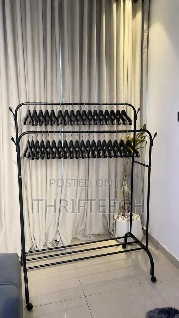 Clothing Rack · Photo 1