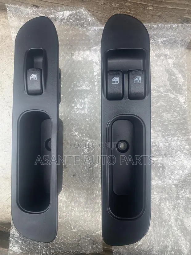 Bongo Frontier Door Switch · Photo 1
