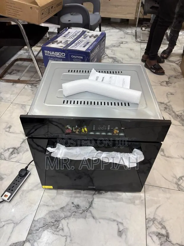 Energy Efficient Kenwood Built in Electric and Gas Oven · Photo 1